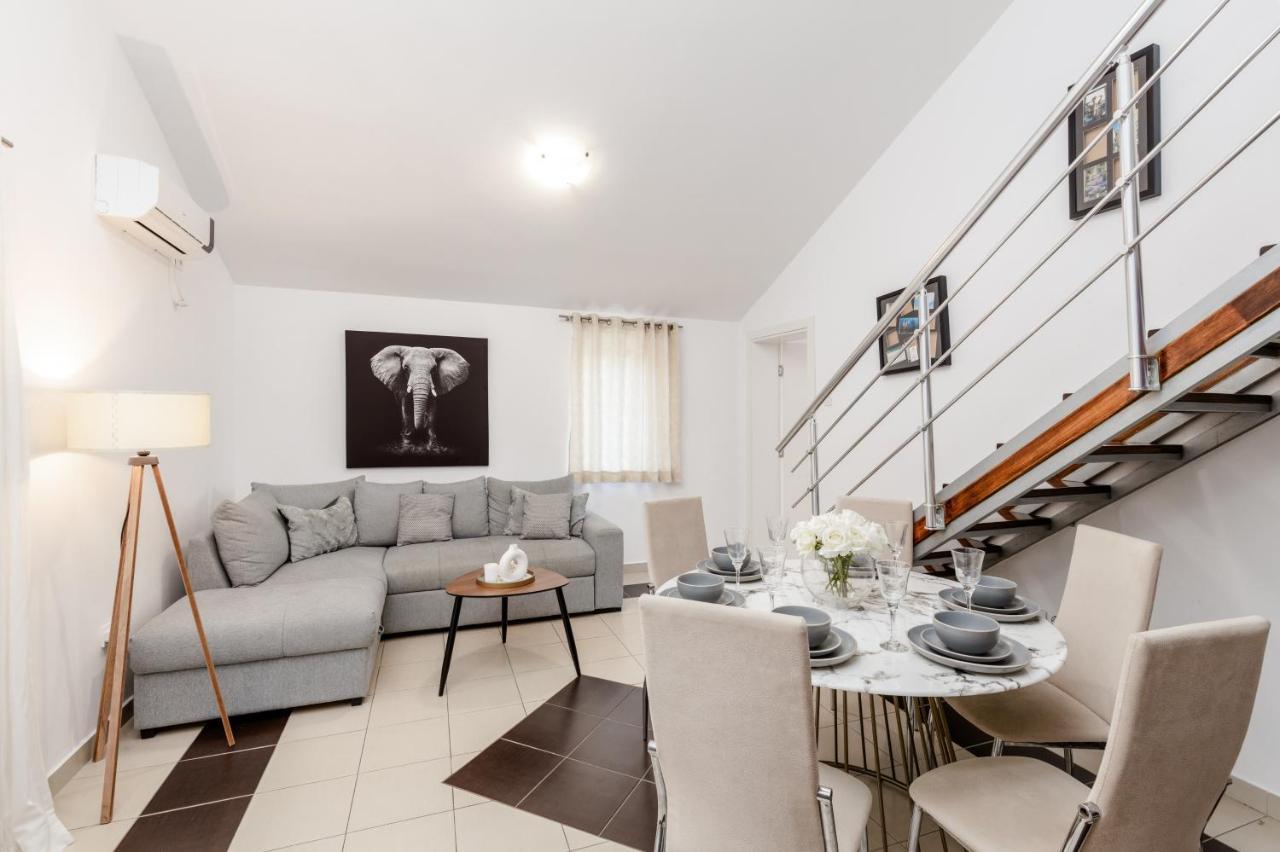 Elegance Duplexes By Monte Aria Herceg Novi Exterior photo